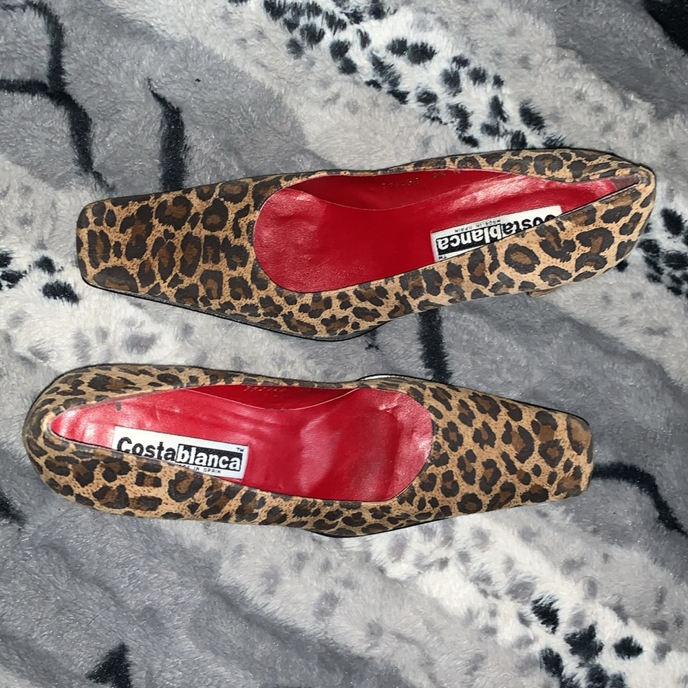 Costa Blanca Animal Print Heels — 8.5 Narrow - Picture 5 of 14